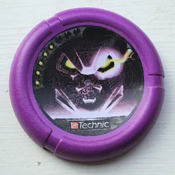 Large Figure Throwing Disk, Electro / Energy, 5 Pips, Head Piece with Glowing Eyes Print
