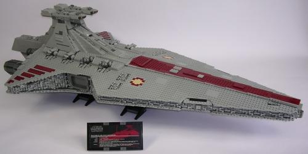 Lego UCS Venator Republic Attack Cruiser