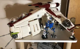 Republic Gunship based set 75021