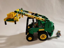 42168 Compact loader
