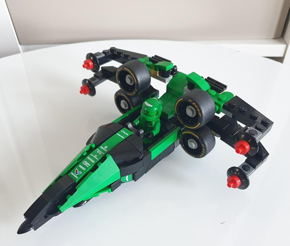 Lego F1 Starship Collection - Aston Martin XWing