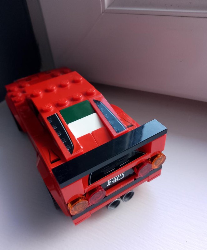 Lego 75890 F40 Italy Flag Mod
