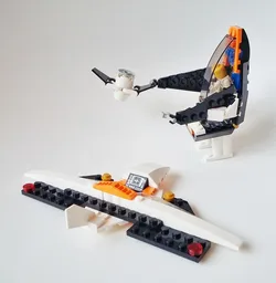60224 Exoskeleton and glider