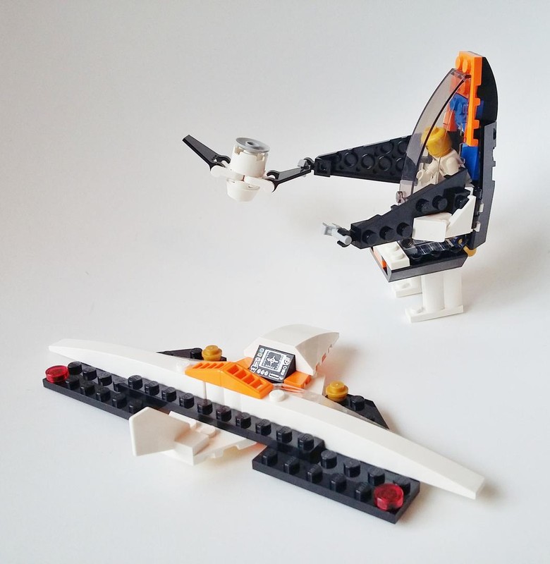 Lego 60224 Exoskeleton and glider