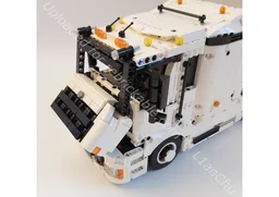 Control+ Remote Controlled Semi Truck White (Powered Up)