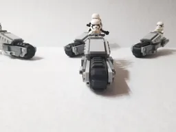 First Order Treadspeeder
