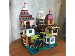 Creekside Village