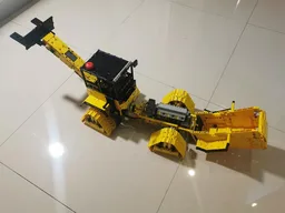 Four-track Tractor (42131 B Model)
