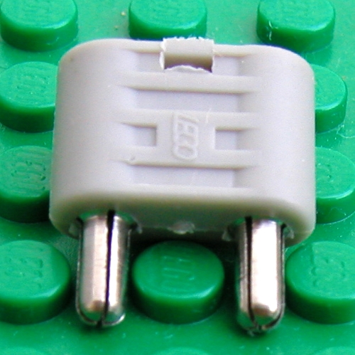 Lego Electric Connector, 2 Way Male Rounded Narrow Type 1 with Cross-Cut Pins / Light Gray
