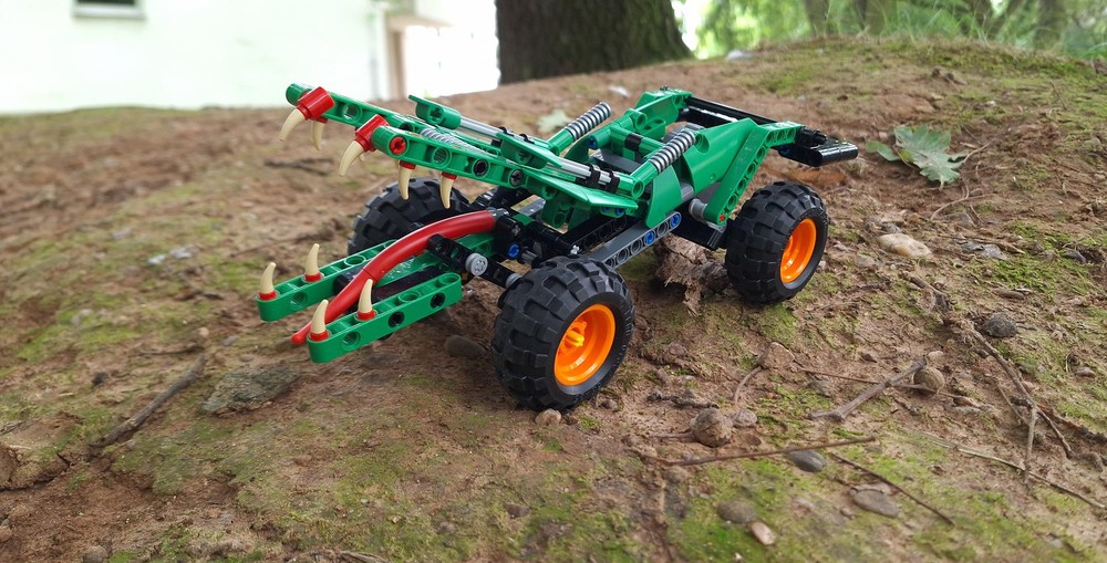 Lego 42149 The Chomper