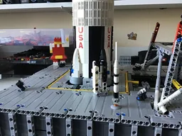 Micro Saturn V 21309 Alt