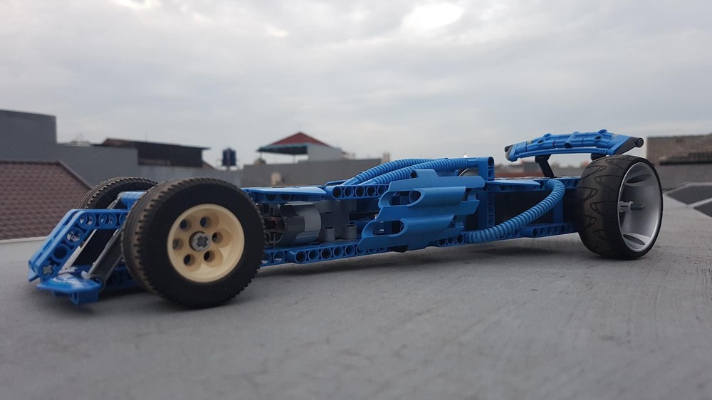 Lego Blue Drag Racer with 2 Buggy Motors and Buwizz v1
