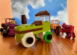 11039 Tractor