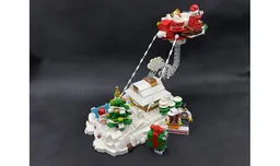 Christmas Millennium-Falcon