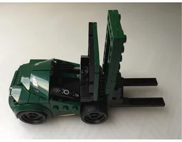 76907 - Forklift