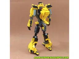 Transformer Lion using set 10338: Bumblebee