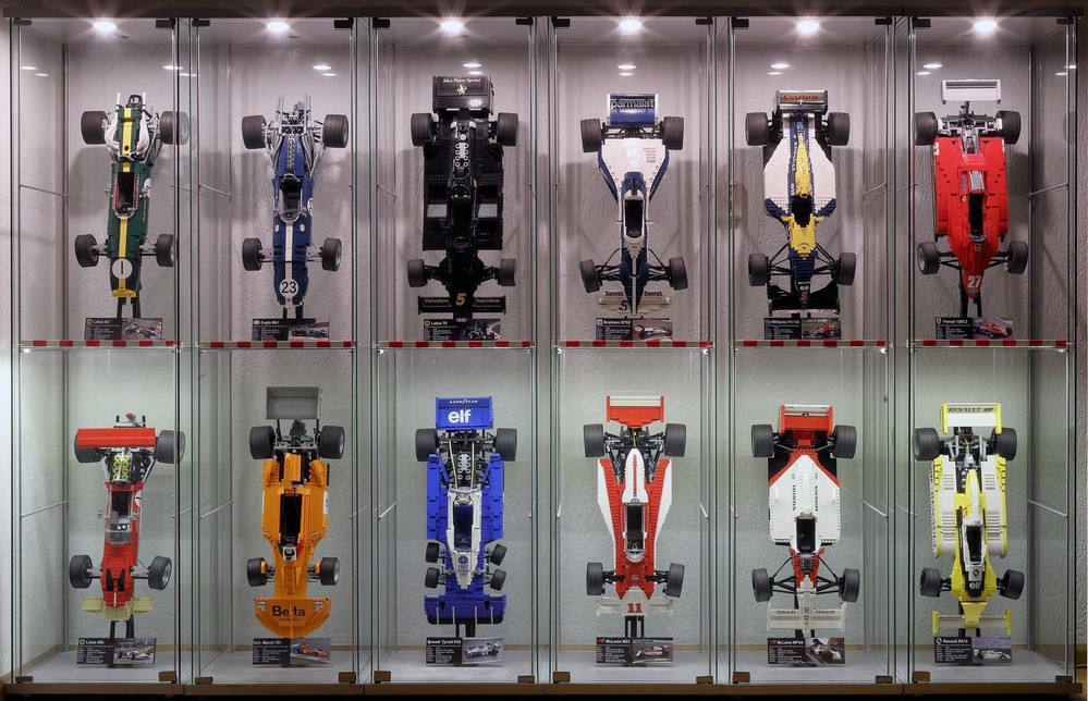 Lego Vertical Stand RoscoPC historical Formula 1 models