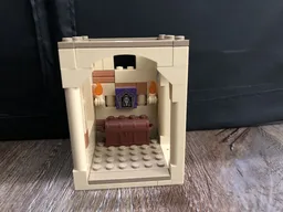 chocolate frog card and chest (modular