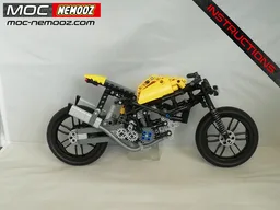 DUCATI 900 Monster