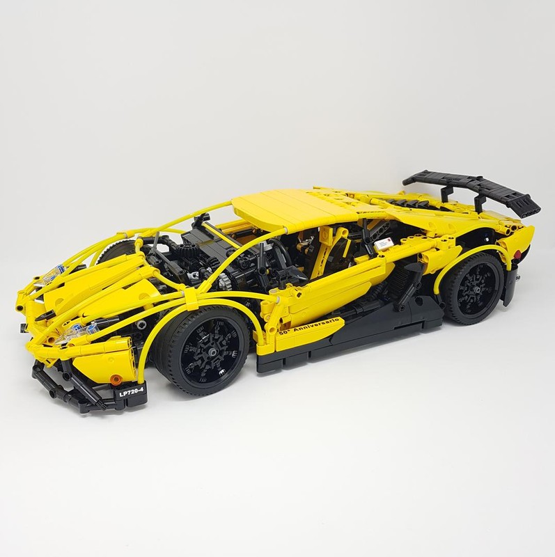 Lego Lamborghini Aventador LP 720-4 50° Anniversario