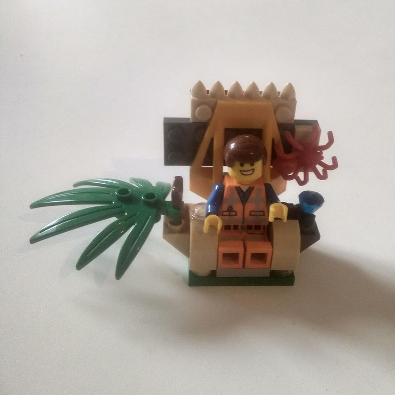 Lego MOC Chief's Chair