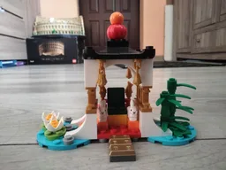 40605 Rabbit Throne