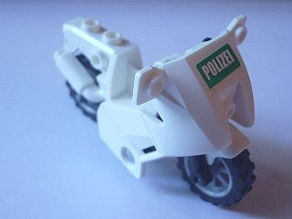 Lego Motorcycle City with Black Chassis, LBG Wheels and Fairing with 'POLIZEI' on Green Background Pattern (Sticker) - Sets 7235 / 7237