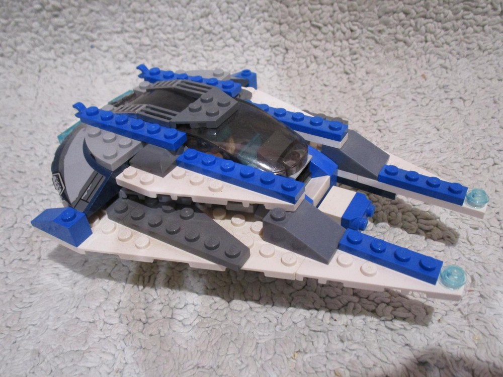 Lego Halberd class starfighter