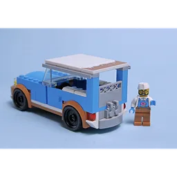 60452 Tiny House & Cool Car