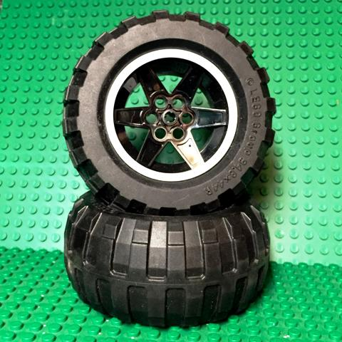 Lego Wheel 56mm D. x 34mm Technic Racing Medium, 6 Pin Holes with White Rim Edge Pattern with Black Tire 94.8 x 44 R Balloon (15038pb01 / 54120)