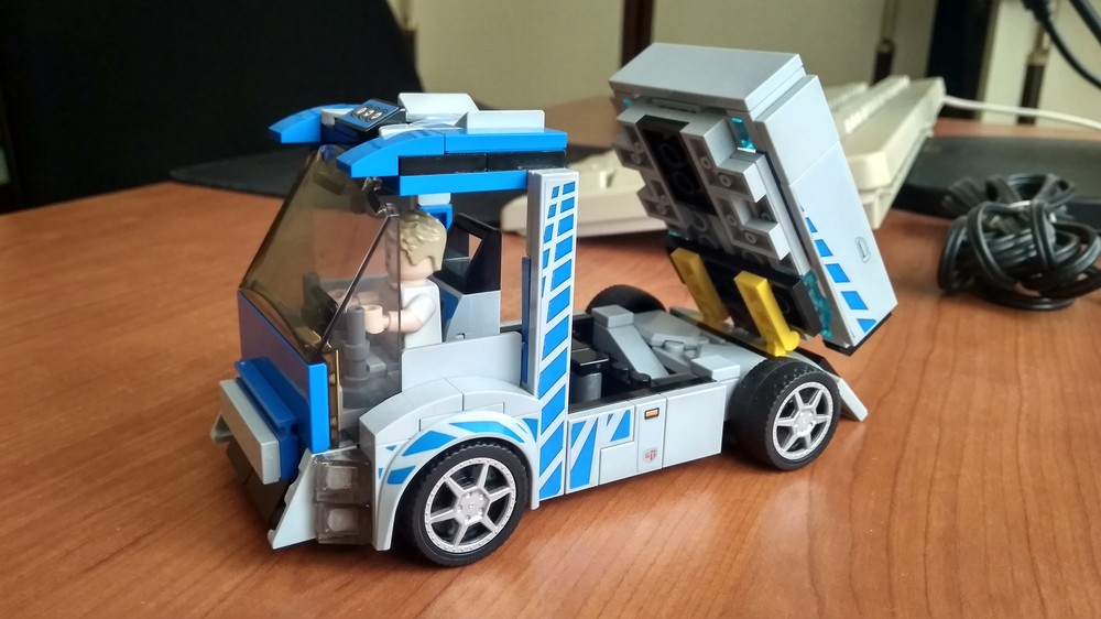 Lego Dump truck skyline