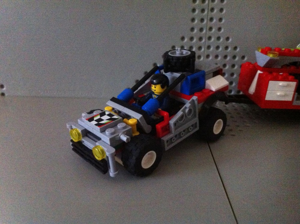 Lego 4433 Dune Buggy with Dirt Bikes