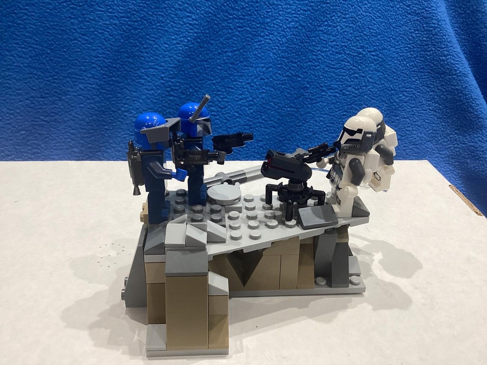 Lego Mandalore cave assault