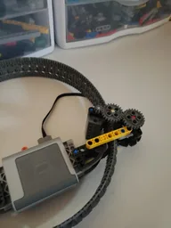 Inverted Track Car