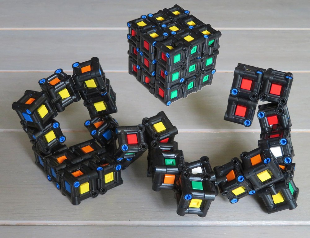 Lego Chain Cube Puzzle