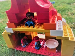 Duplo Alpine Cottage