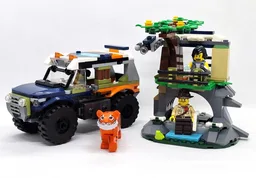60426 Jungle Hideout & Jeep