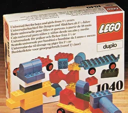 Universal Building Set - Nursery School Through Kindergarten (Universal Set for boys and girls from 1 1/2 years)