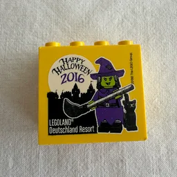 Brick 2 x 4 x 3 with 'LEGOLAND Deutschland Resort Happy Halloween 2016' Print / Yellow