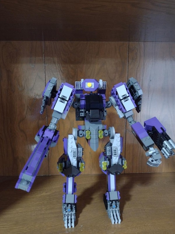 Lego Shockwave - BumbleebeeMovie/G1/DOTM Inspired
