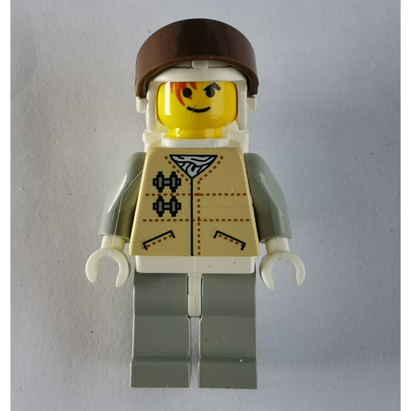 Lego Rebel Trooper in Hoth Uniform, White Hat, Yellow Skin, Backpack, Brown Visor