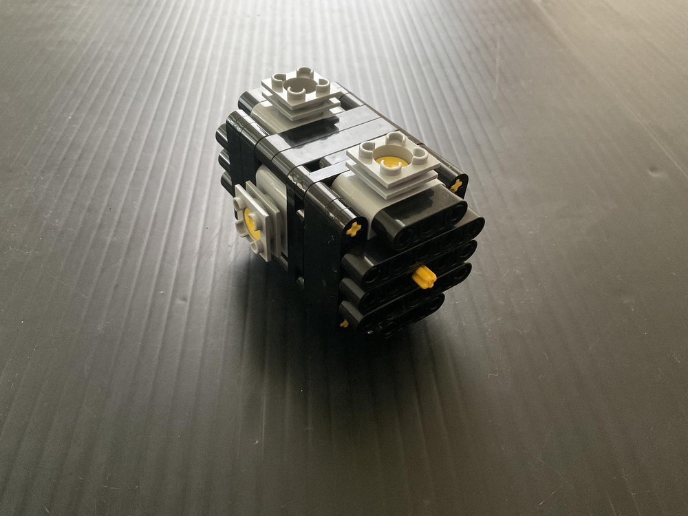 Lego 6 cylinder 4 way custom engine