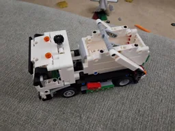 42167 Skip loader truck
