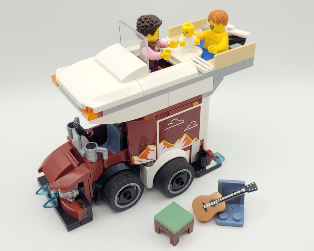 Lego Tooned Holiday Camper Van