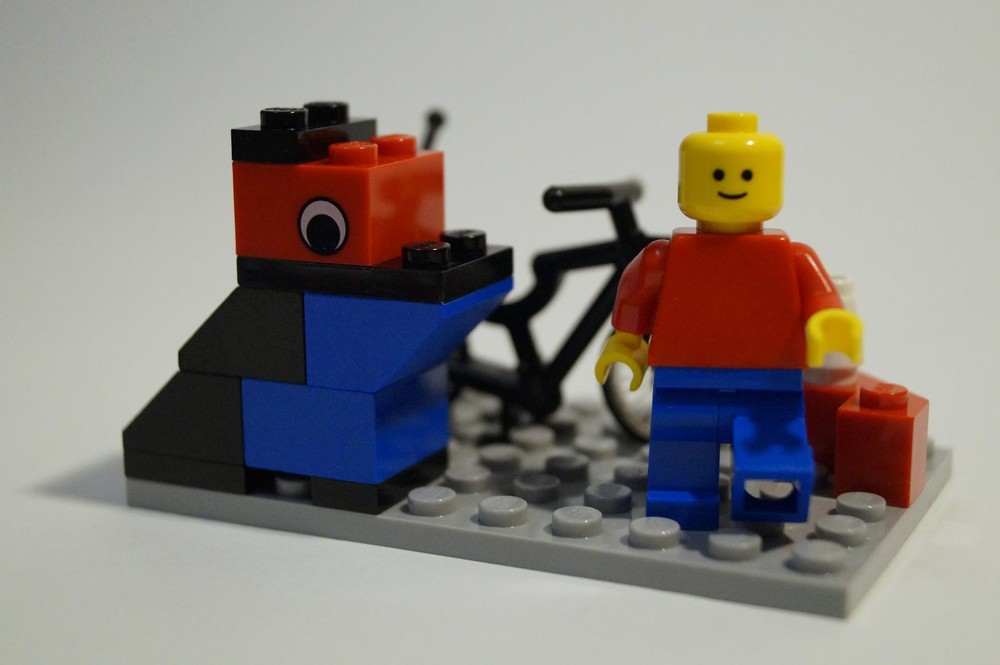 Lego K-9 Bulldog