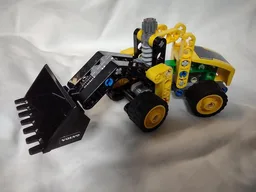 Volvo Wheel Loader - Articulated