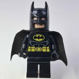 Batman, Black Suit, Black Cape and Cowl, Yellow Batman Logo (56630 Cape) (3626b Head), 55704 Cowl