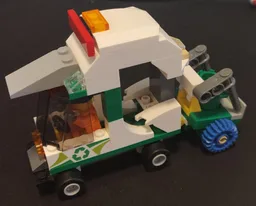 60249 Shuttle Bus & Trailer