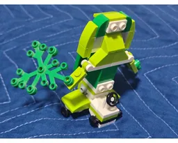 30564 - Female robot
