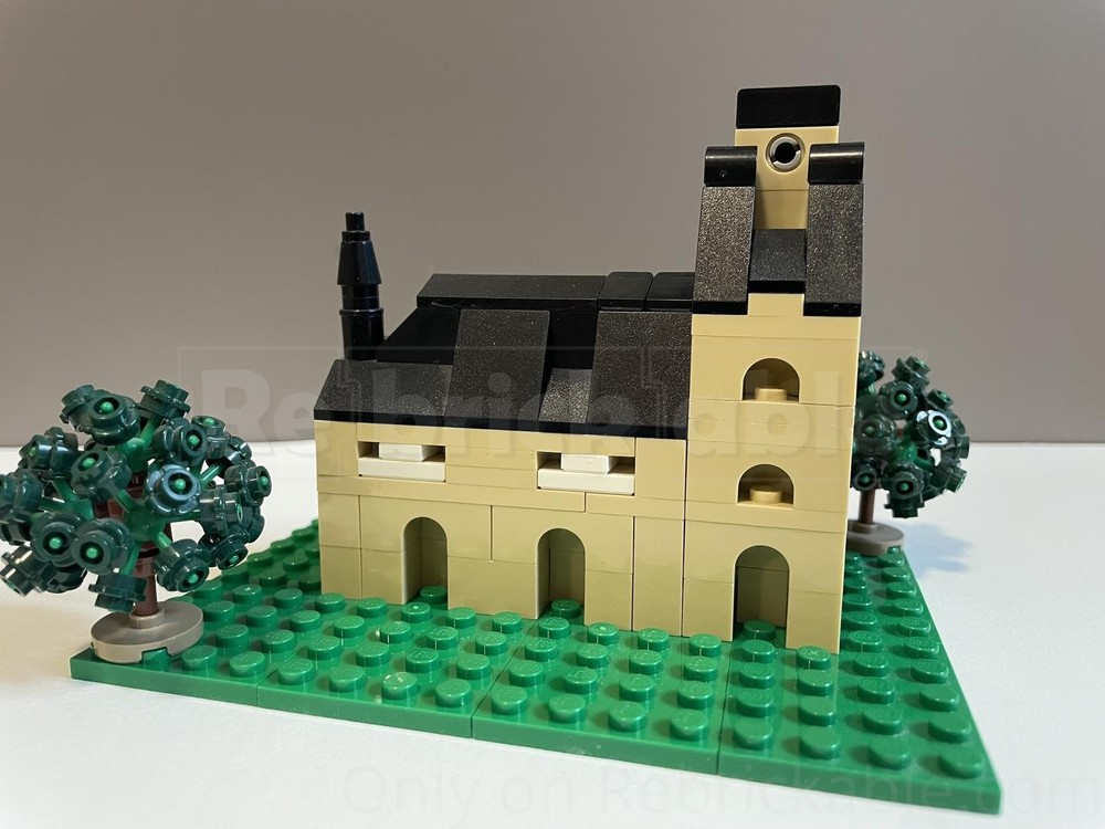 Lego City Townhouse with Green Trees